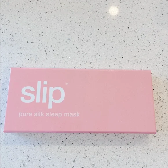 Slip Silk Eye Mask in Soft Pink - Picture 3 of 4